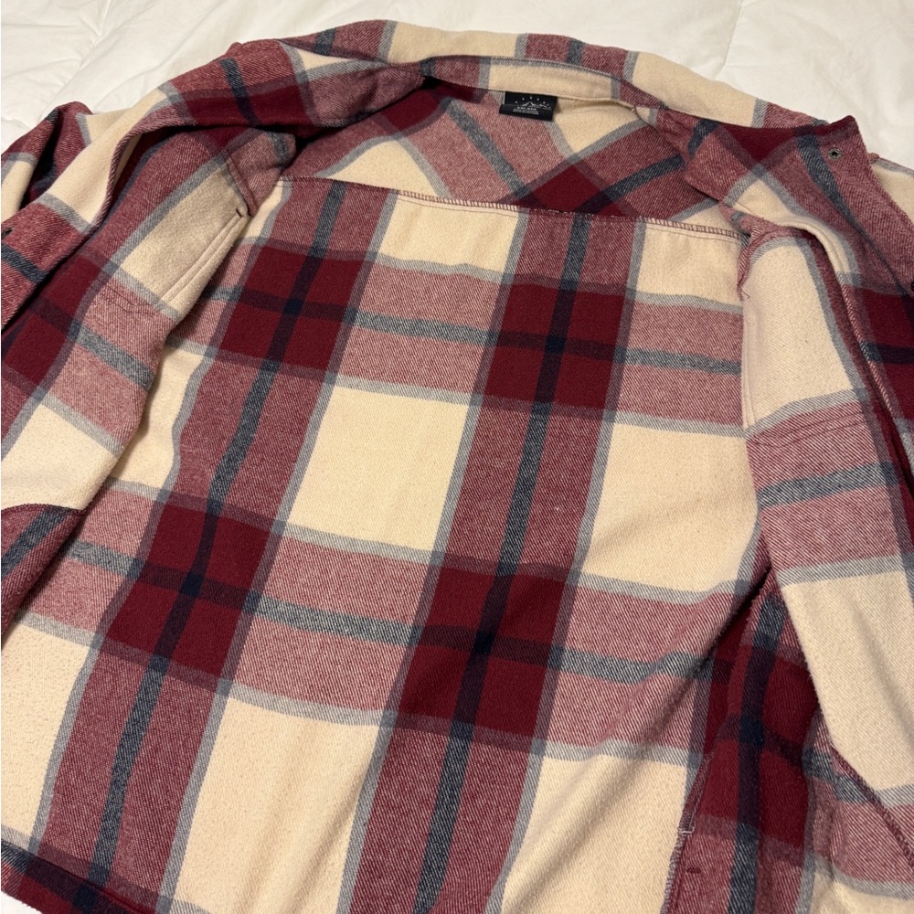 Oversized Shacket - Picture 7 of 9